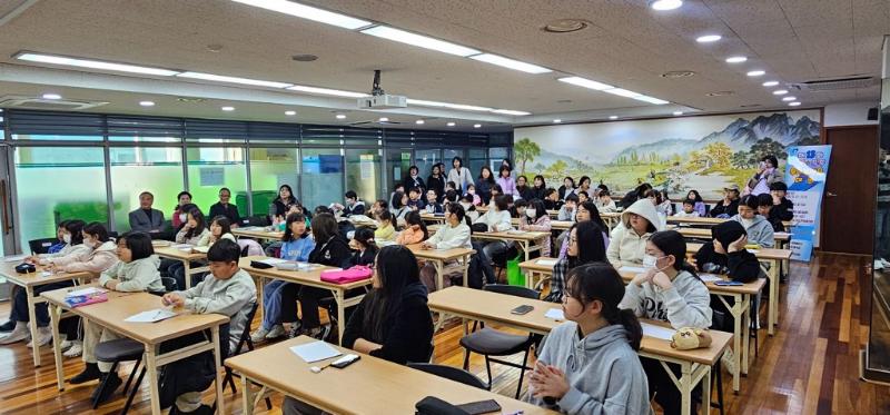 중곡2동 새마을문고 제13회 감성톡톡 독서감상문 대회